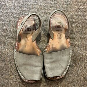 PONS sandals - used condition, size 9 (39)